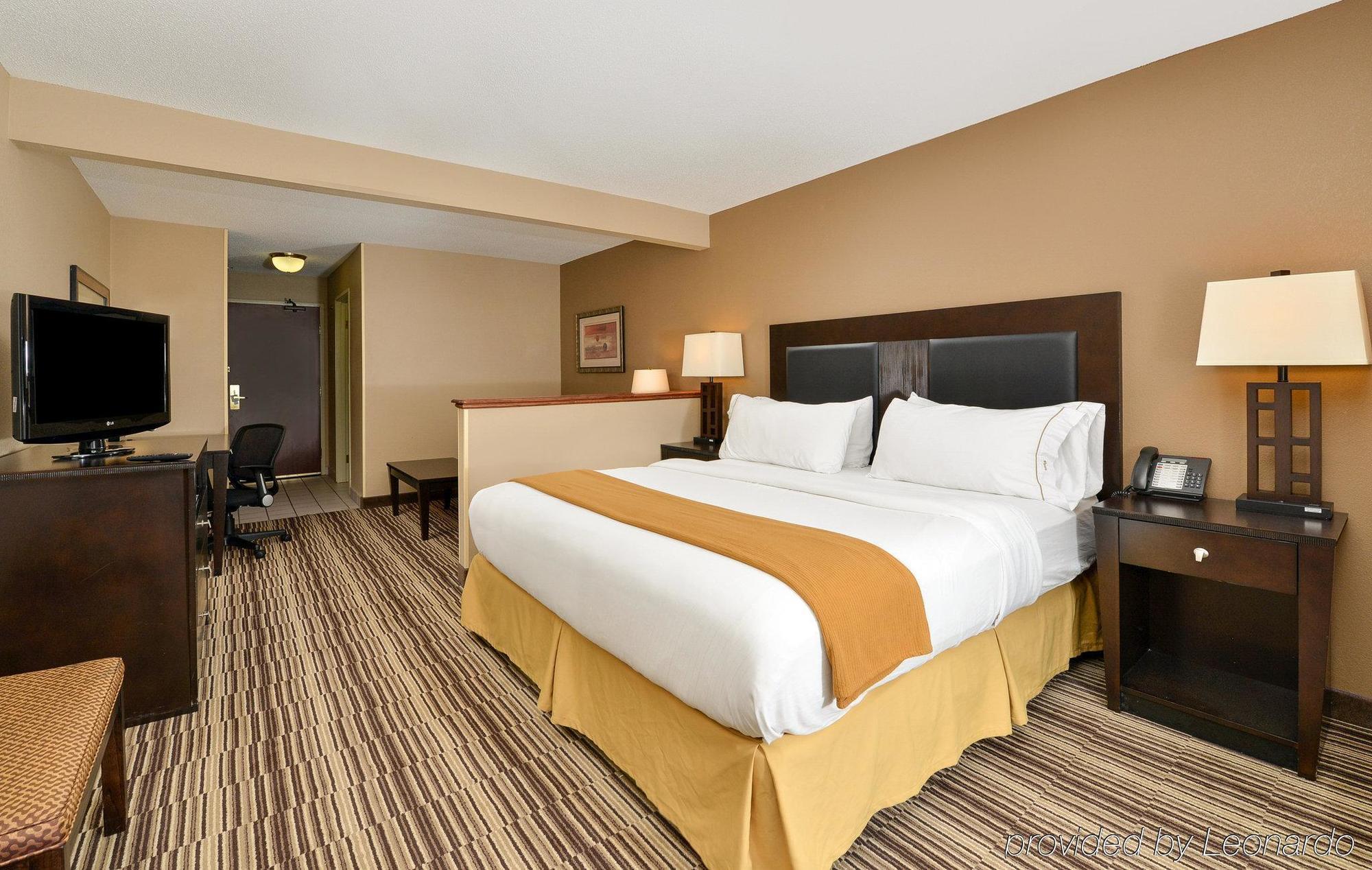 Express & By Ihg Burlington
