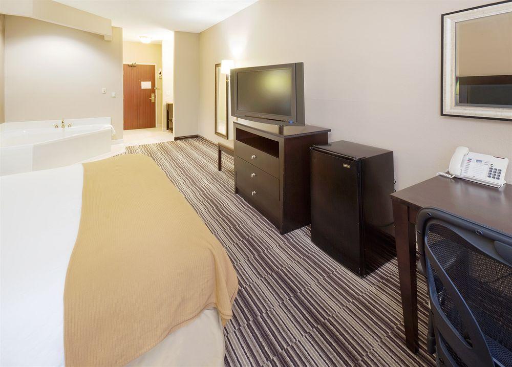 Express & By Ihg Hotel Burlington