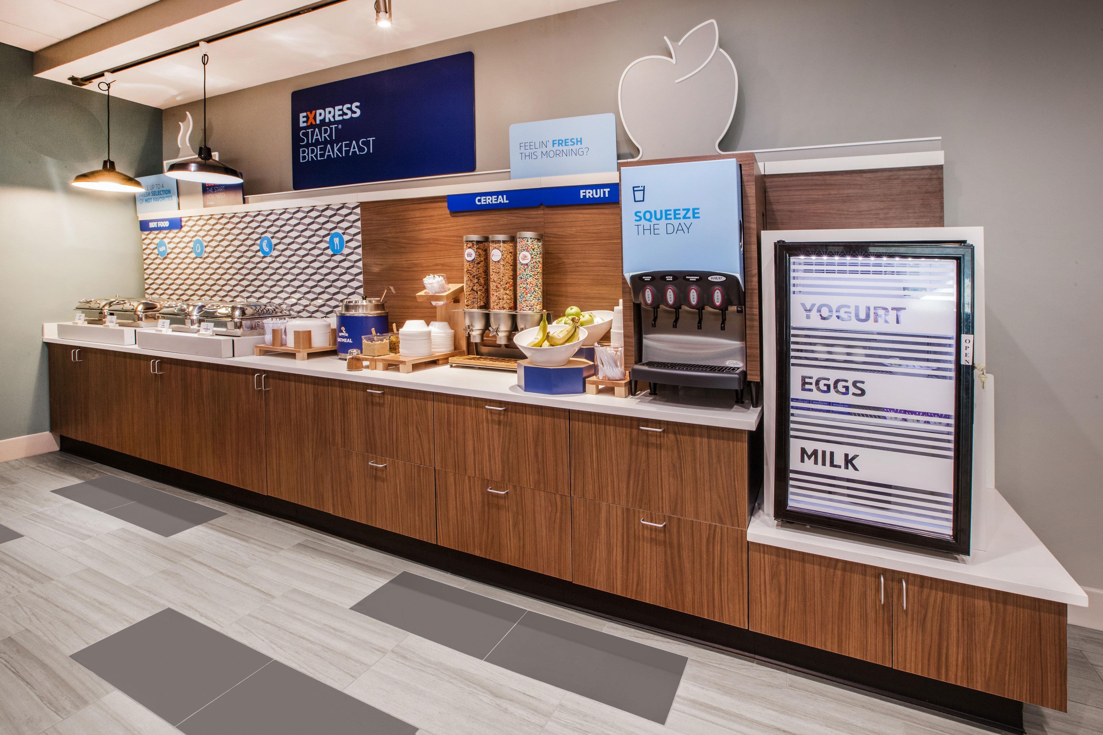 Express & By Ihg Burlington