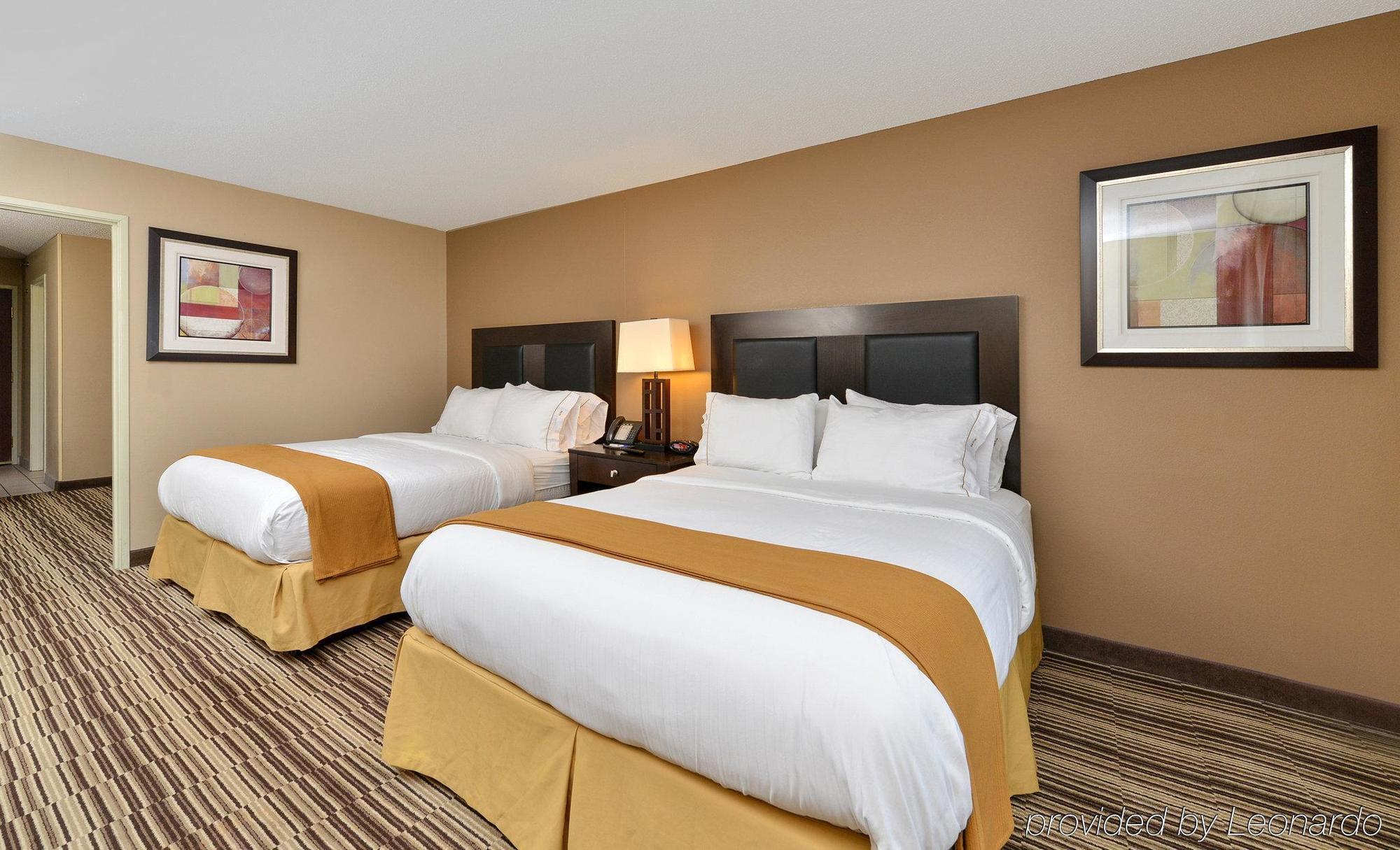 Express & By Ihg