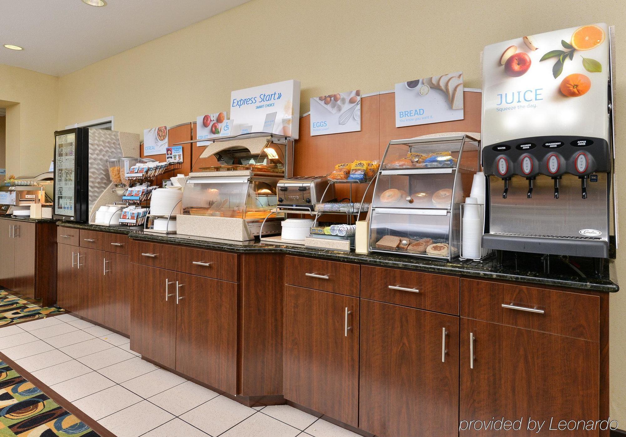 Express & By Ihg 2* Burlington