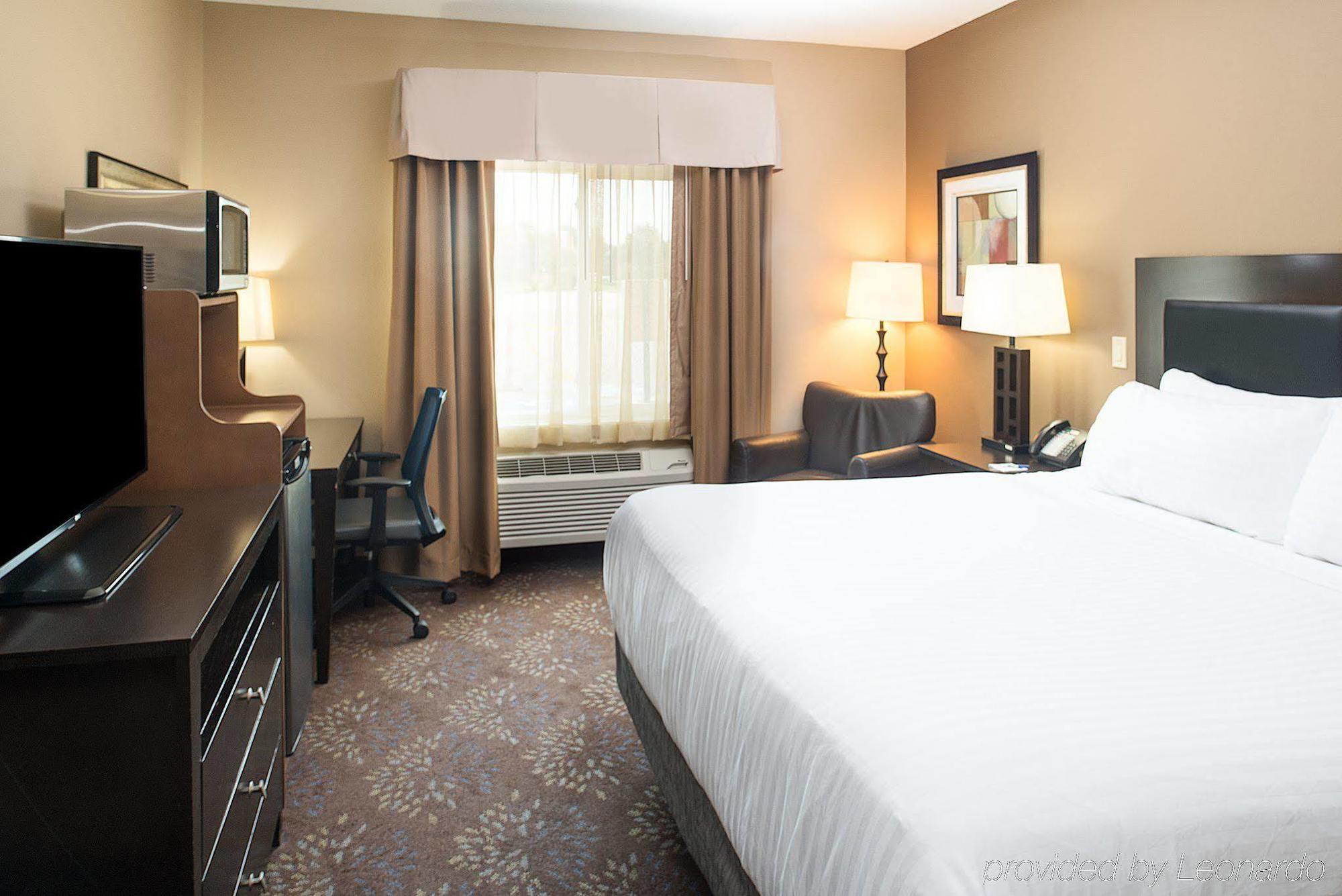 Express & By Ihg 2* Burlington