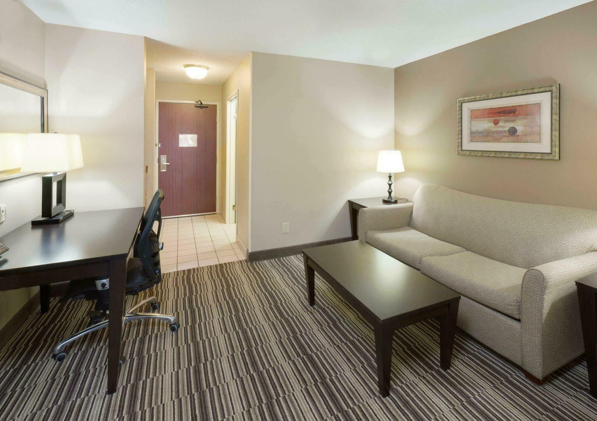 Express & By Ihg